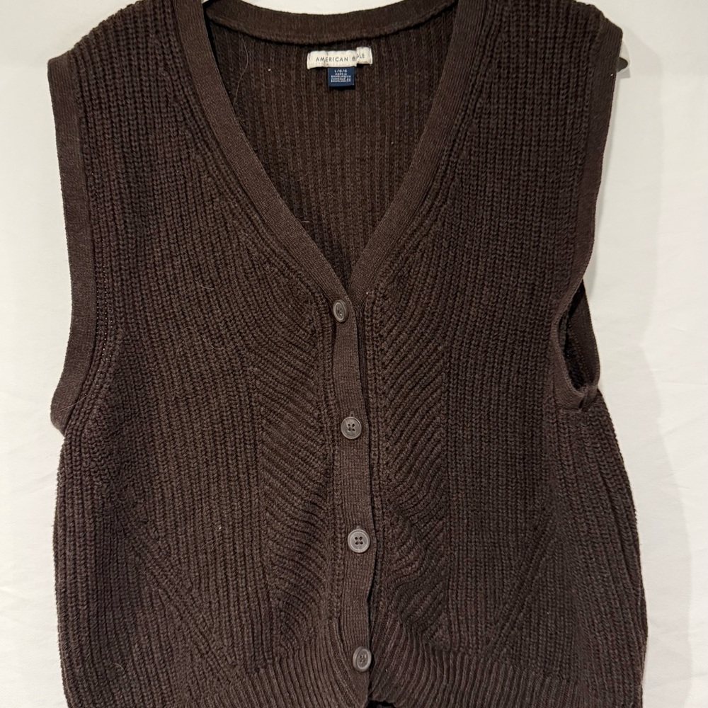 Brown Sleeveless Sweater Vest